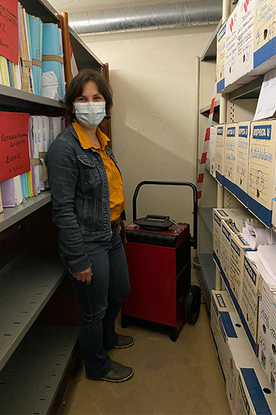 Christelle Duris – Chef de Service des Archives Municipales et métropolitaines d’Orleans 400×600